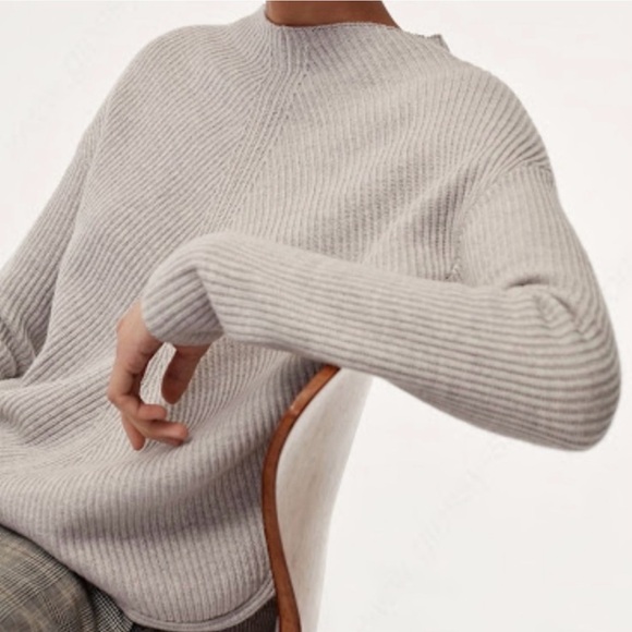 Aritzia Babaton Chalmers blue sweater XXS - Picture 11 of 15